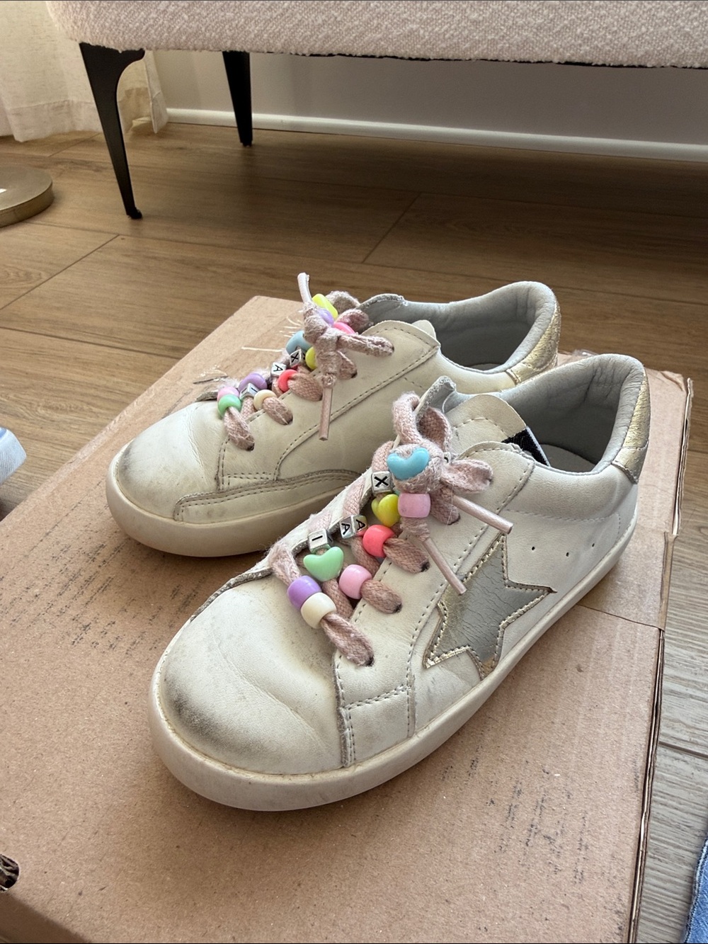 Lola & the Boys Kids White Star Sneaker with Pastel Bead Laces size EU 28/US 11